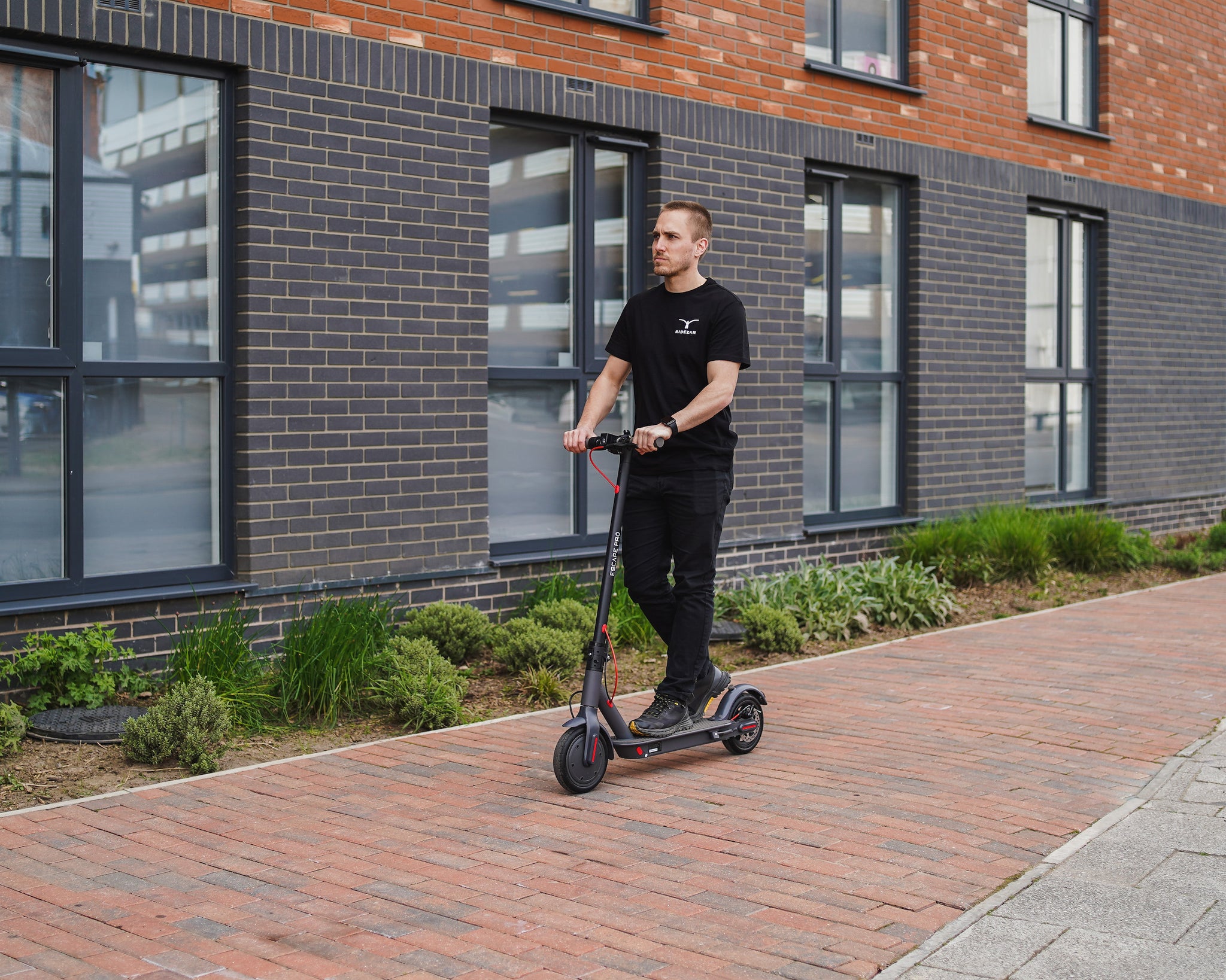 The UK's Escape Pro 2 Electric Scooter | Beginner Tutorial
